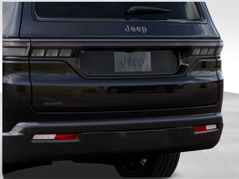 New 2026 Jeep Grand Wagoneer Summit w/ Premium Group III image 13