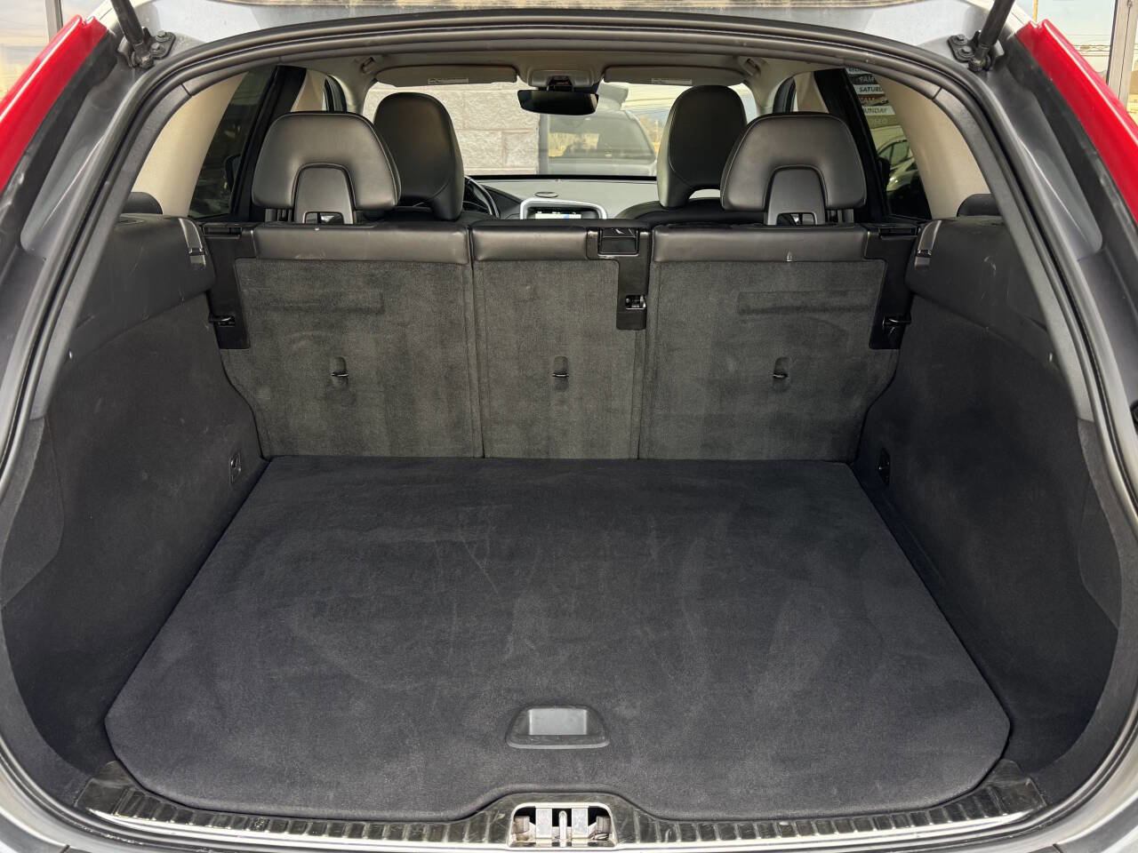 Used 2017 Volvo XC60 T5 Inscription image 61