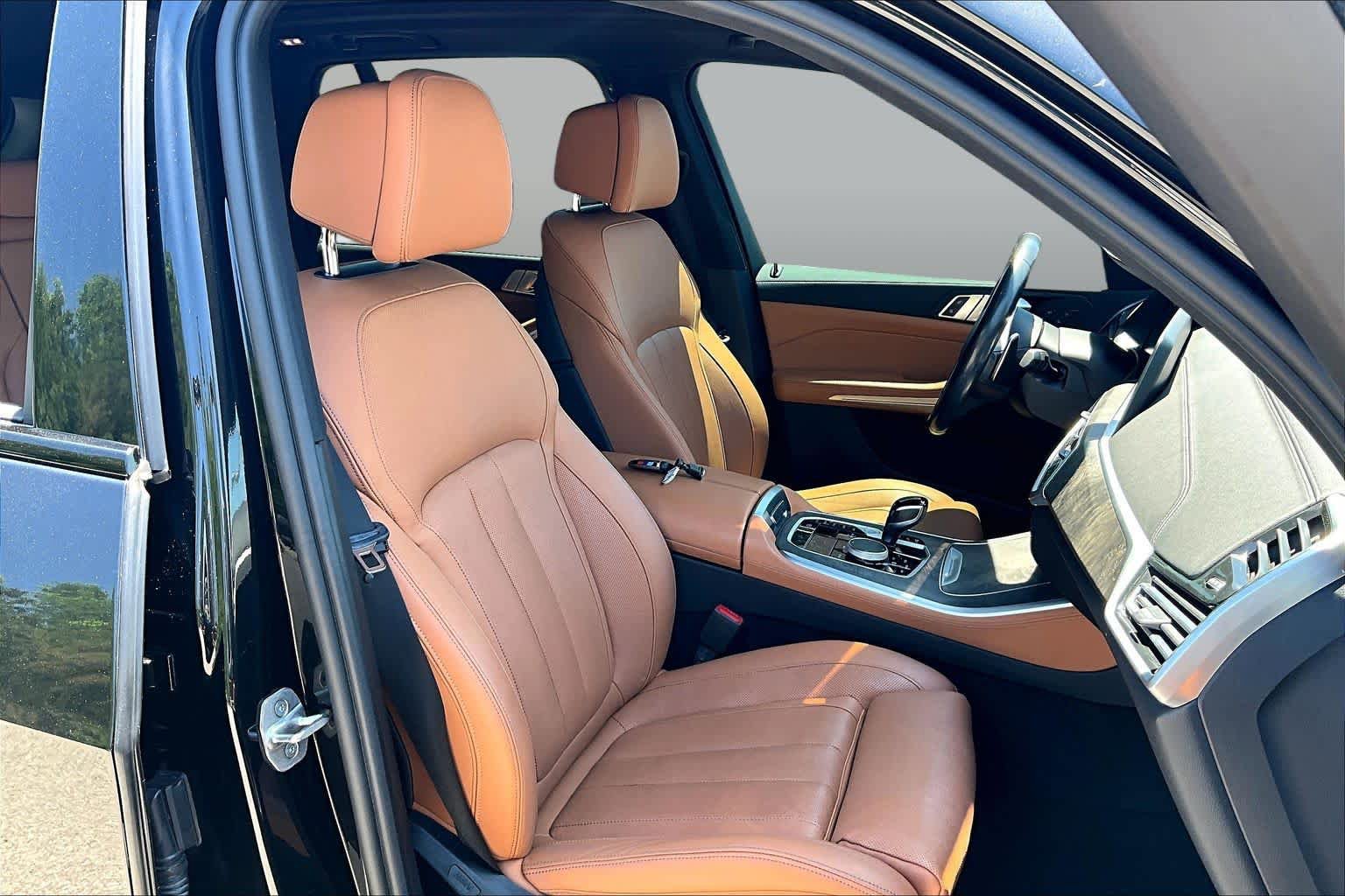Used 2022 BMW X5 sDrive40i w/ M Sport Package RWD image 8