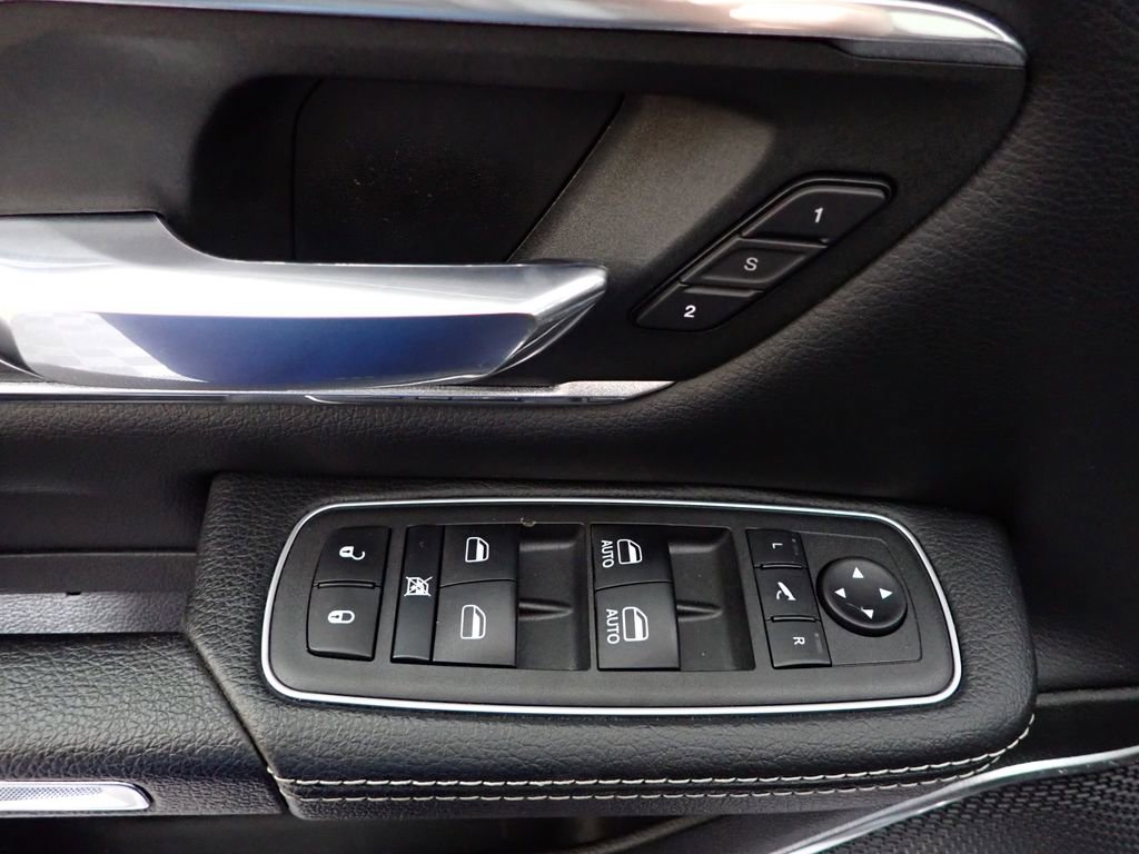 Used 2022 RAM 1500 Laramie w/ Sport Appearance Package AWD/4WD image 22