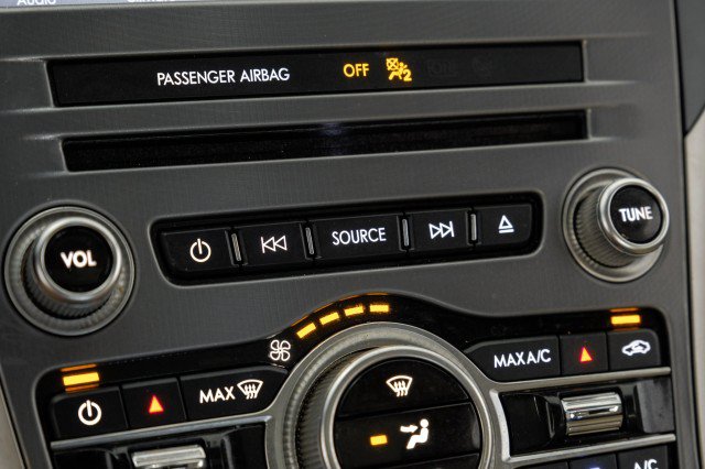 Used 2019 Lincoln MKZ Reserve FWD image 28