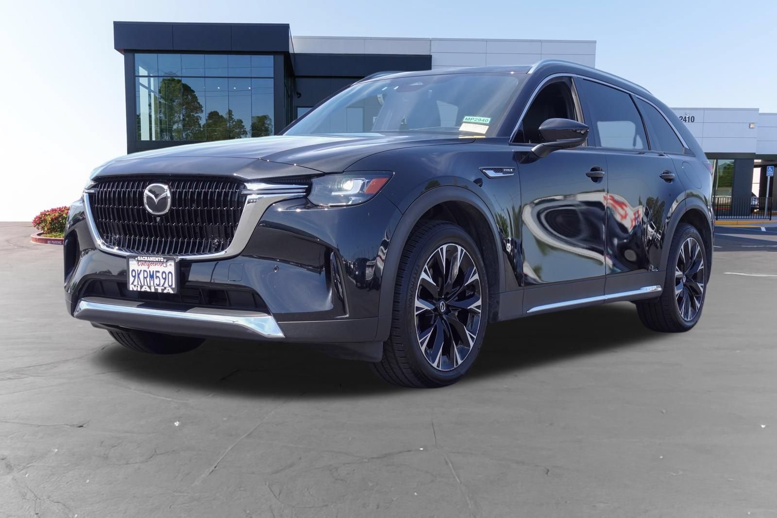 Certified 2024 MAZDA CX-90 Plug-In Hybrid w/ Premium Plus AWD/4WD image 9