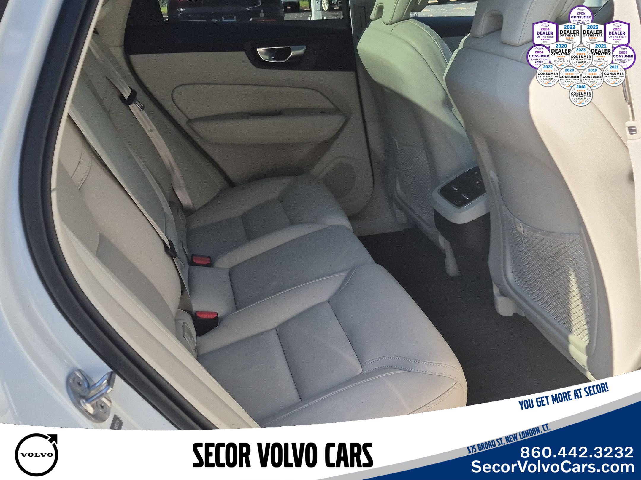 Used 2022 Volvo XC60 B5 Inscription w/ Advanced Package AWD/4WD image 21
