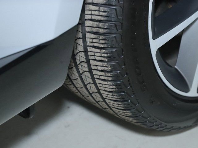 Used 2023 Land Rover Range Rover SE image 42