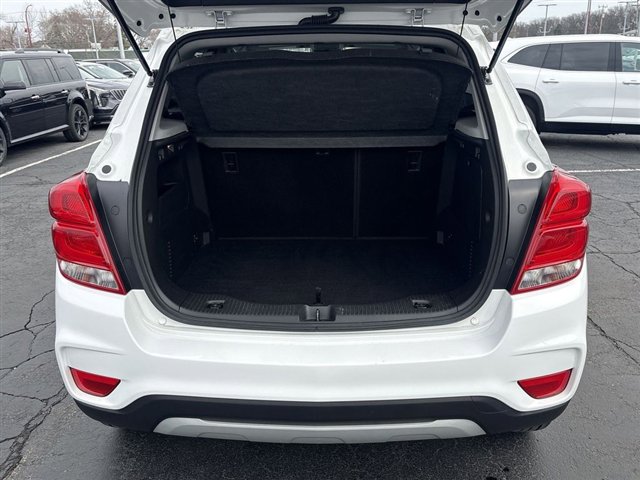 Certified 2022 Chevrolet Trax LT w/ LT Convenience Package image 24