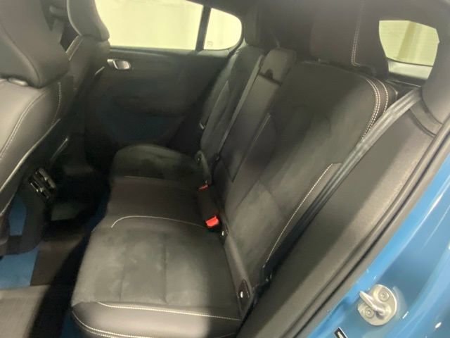 Certified 2023 Volvo C40 P8 Recharge Ultimate w/ Protection Package Premier image 13