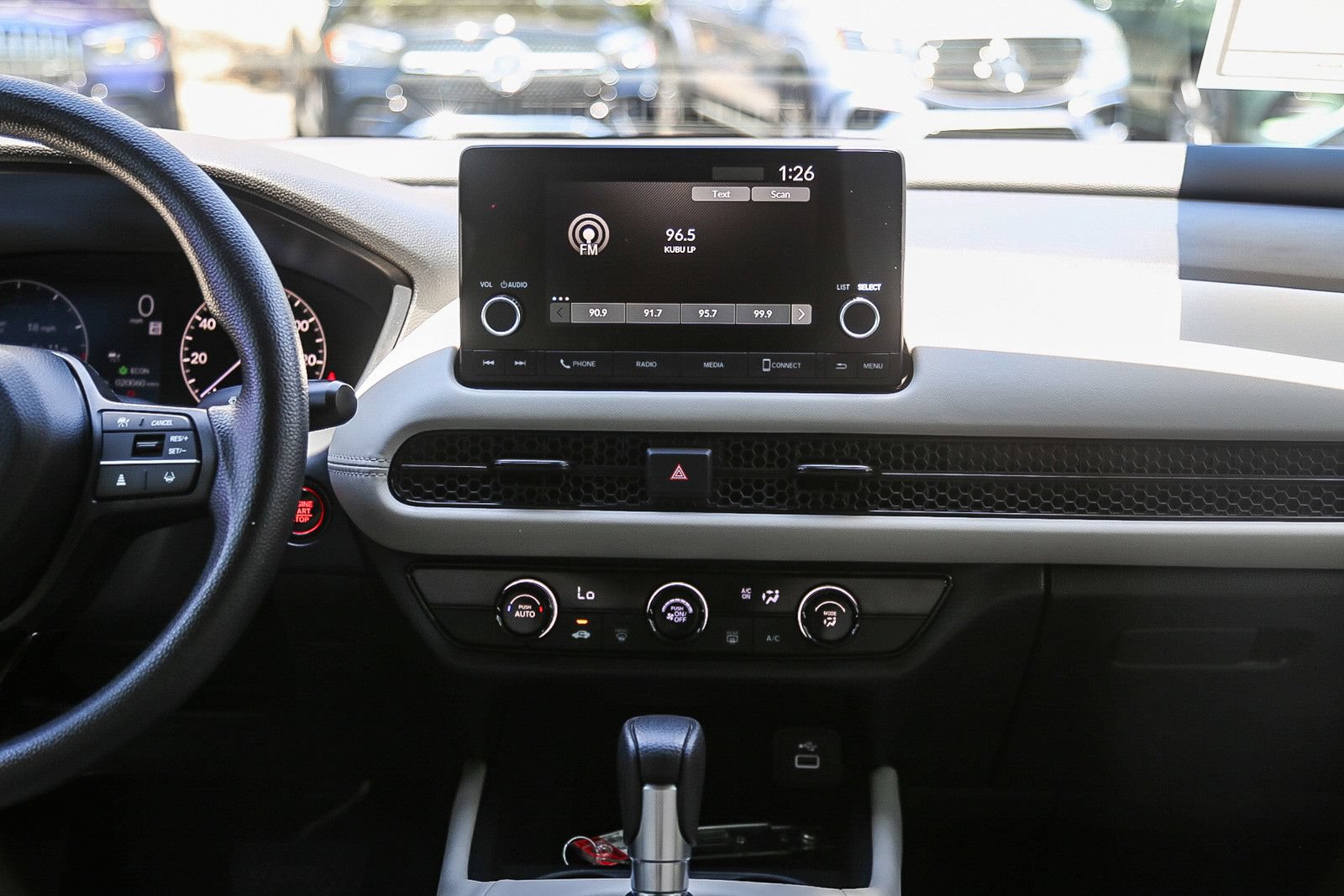 Used 2025 Honda HR-V LX image 11