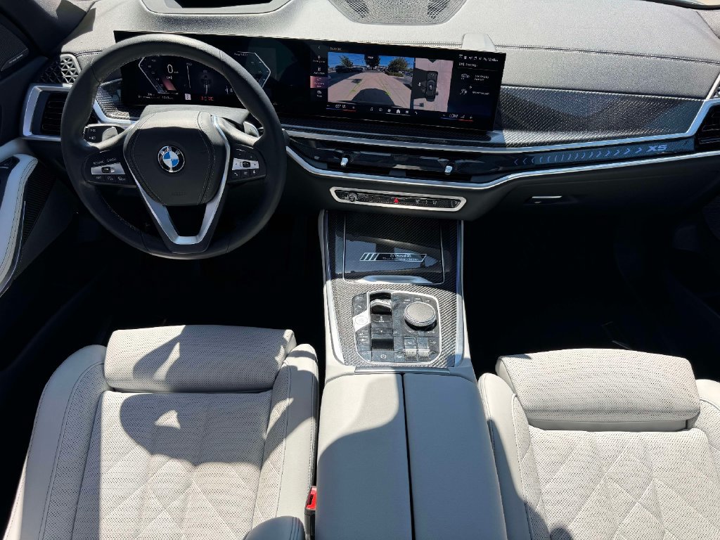 Certified 2025 BMW X5 xDrive40i w/ M Sport Package AWD/4WD image 15