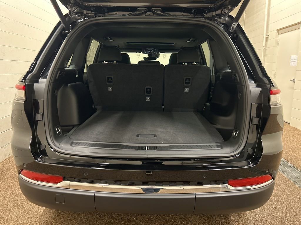 New 2026 Jeep Grand Cherokee Laredo X AWD/4WD image 11