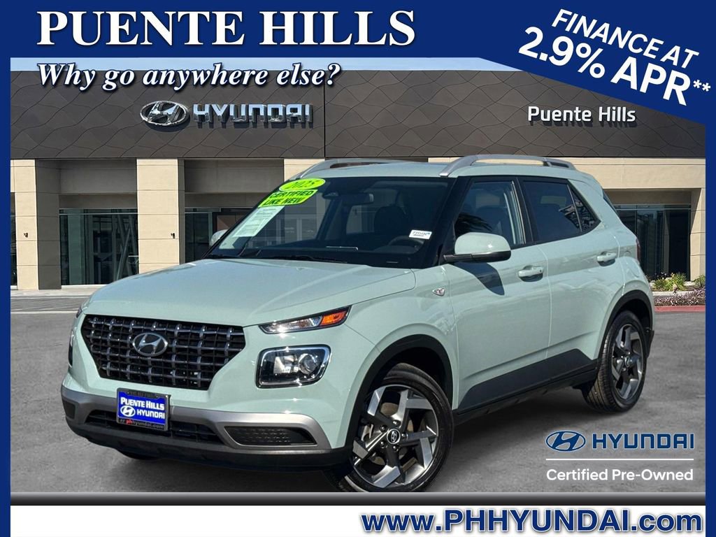 Certified 2025 Hyundai Venue SEL image 1