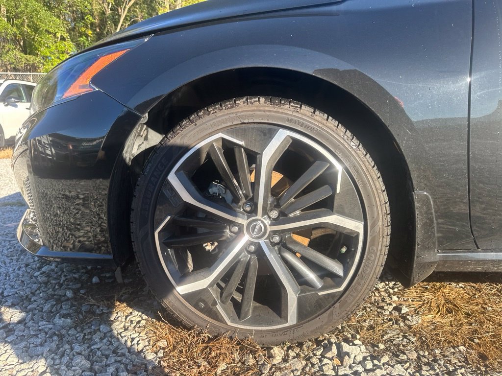 Used 2023 Nissan Altima 2.5 SR w/ SR Premium Package FWD image 16