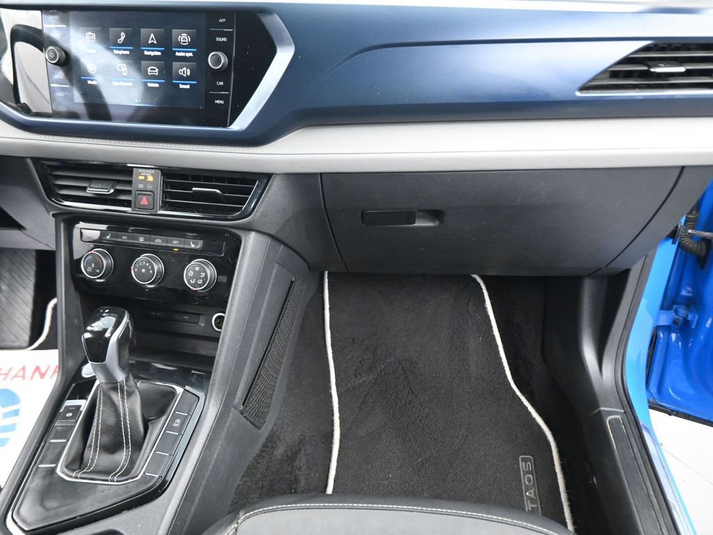 Used 2023 Volkswagen Taos SE image 45