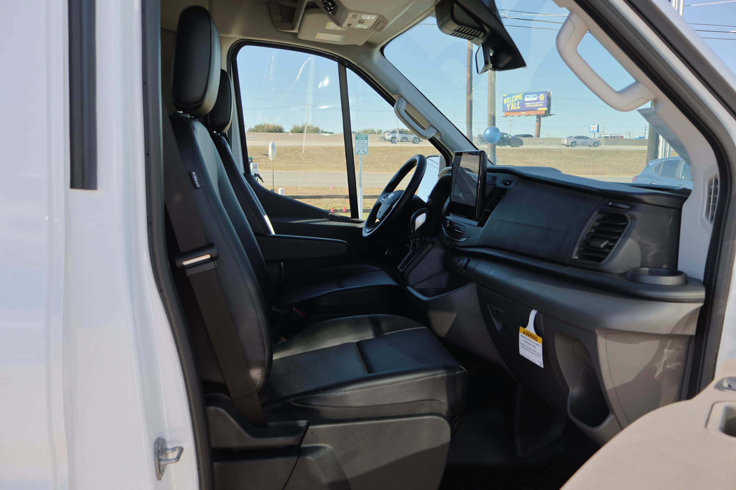 Certified 2024 Ford Transit 350 XL image 33