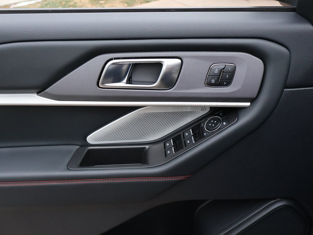 Used 2025 Ford Explorer ST w/ Sun And Sound Package image 26