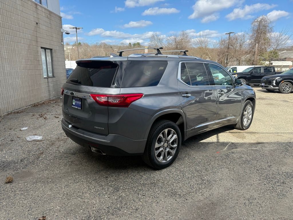 Used 2019 Chevrolet Traverse Premier w/ LPO, Floor Liner Package AWD/4WD image 37