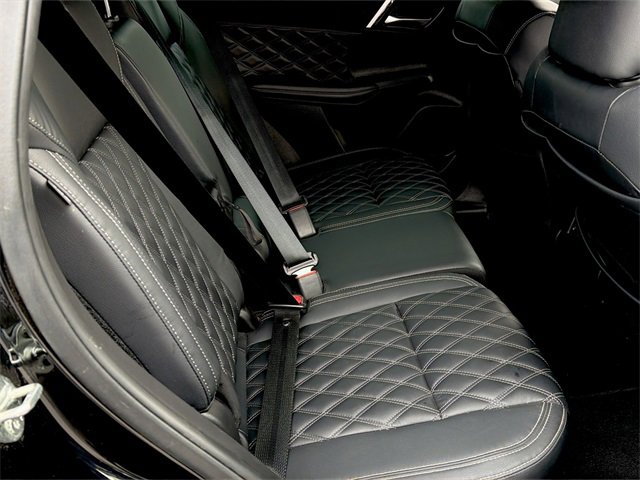 Used 2023 Mitsubishi Outlander SEL image 41