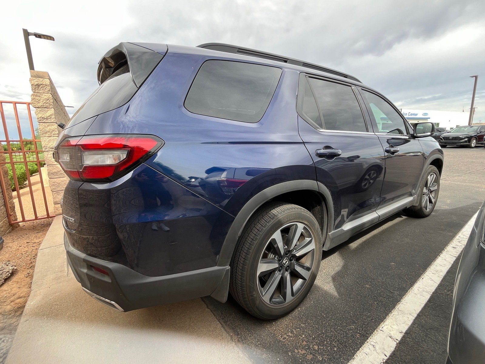 Certified 2024 Honda Pilot Touring image 5