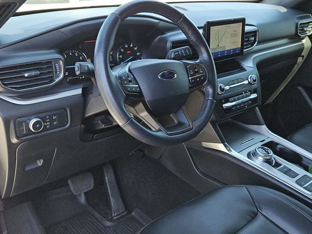 Used 2020 Ford Explorer XLT w/ Equipment Group 202A image 28