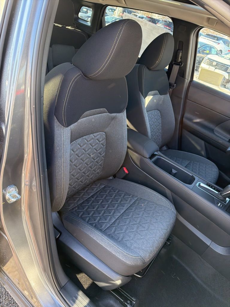 New 2026 Nissan Kicks SV w/ SV Premium Package image 27