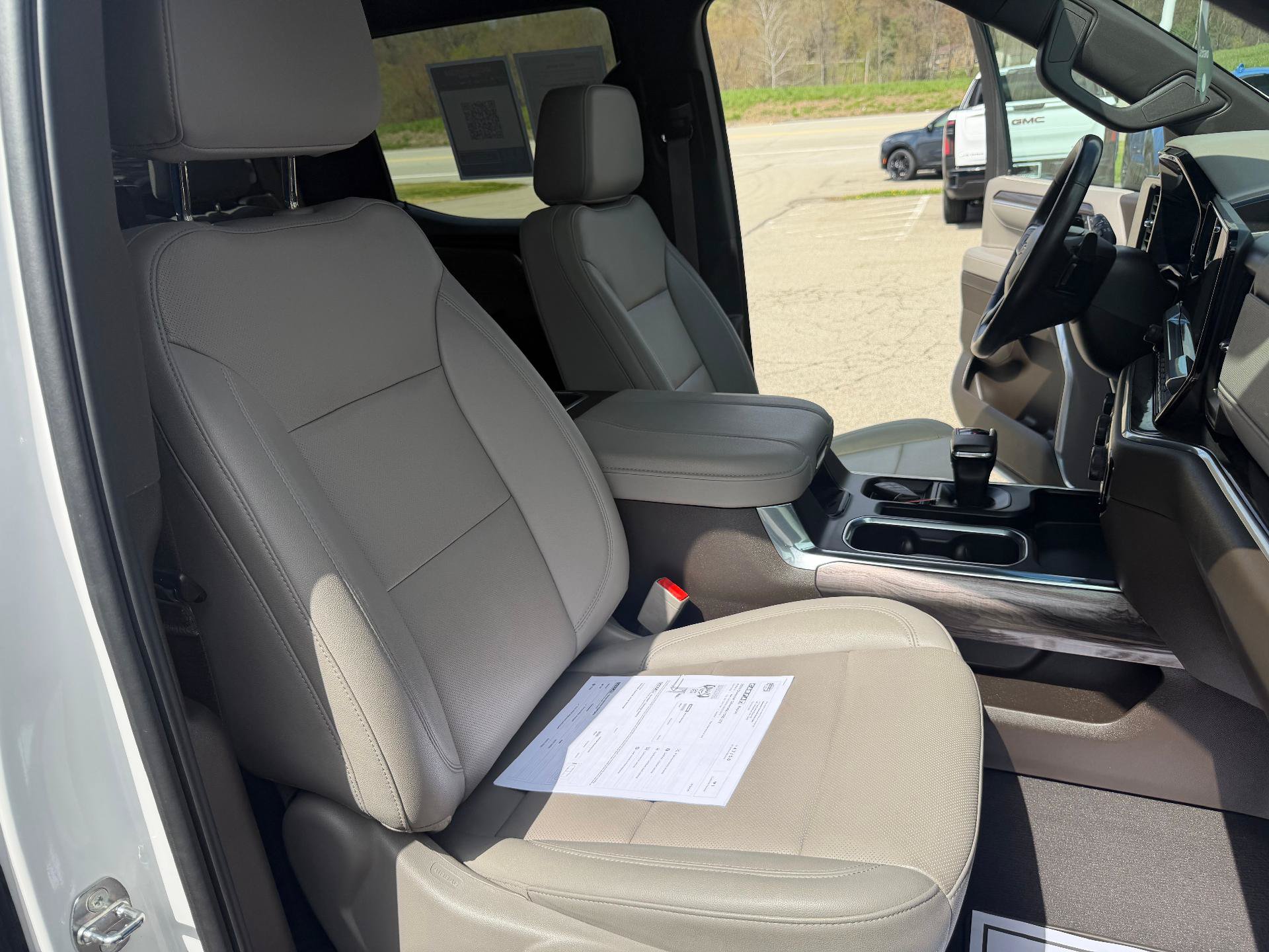 Certified 2024 Chevrolet Silverado 1500 LTZ w/ LTZ Convenience Package II AWD/4WD image 40