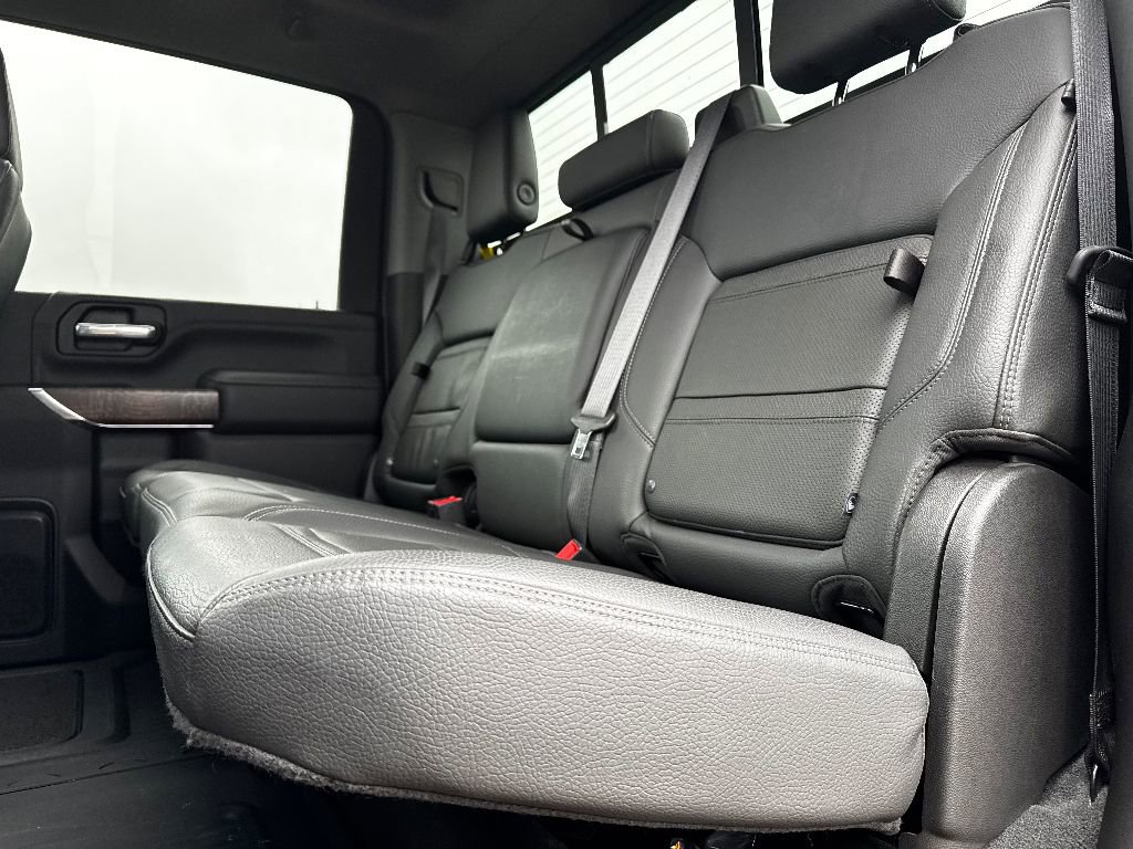 Used 2021 GMC Sierra 2500 Denali w/ Denali Black Diamond Edition image 23
