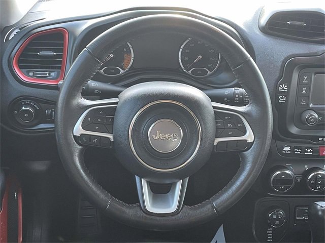 Used 2016 Jeep Renegade Trailhawk w/ Safety & Security Group image 13