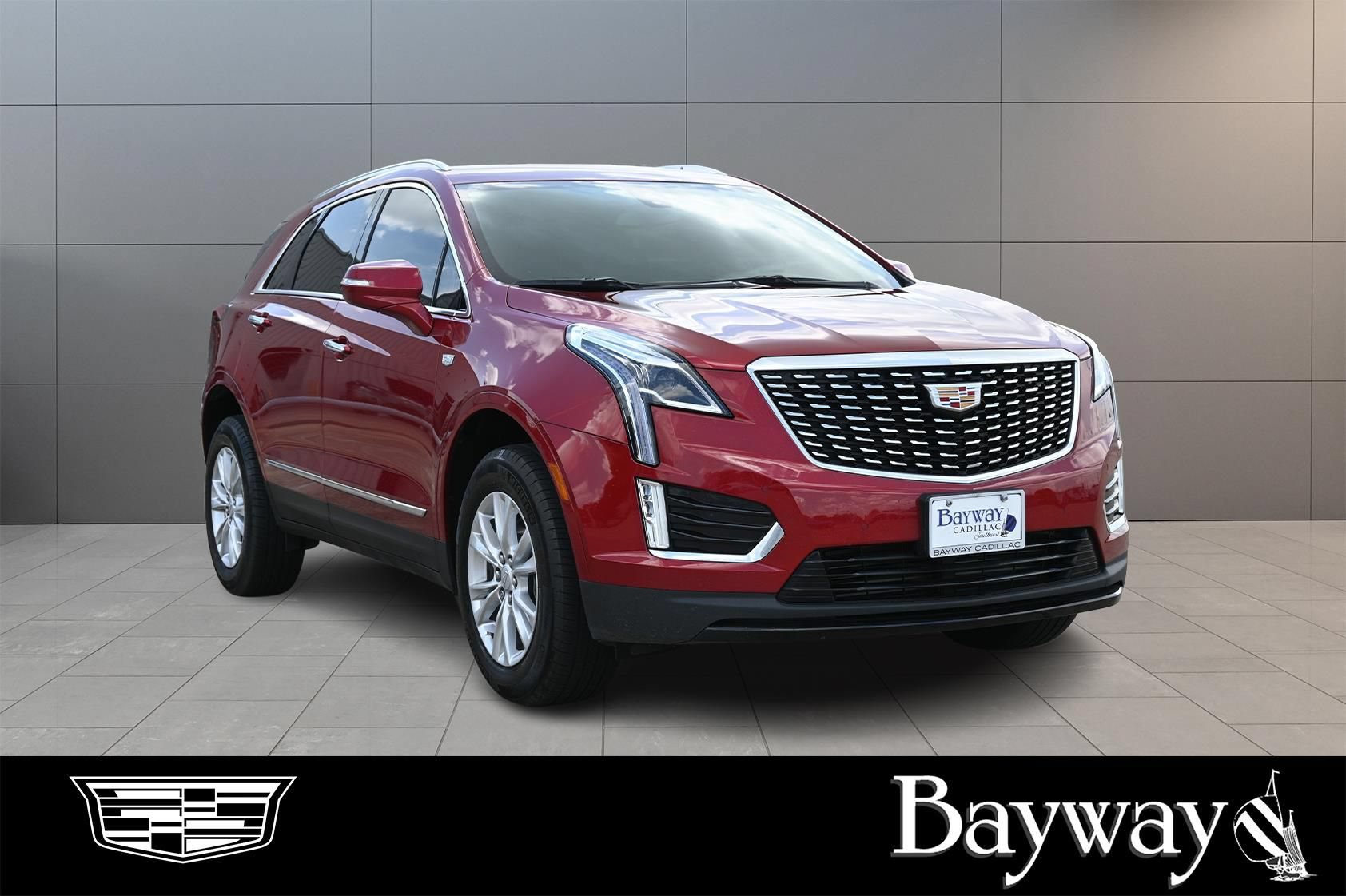 Certified 2025 Cadillac XT5 Luxury FWD image 4