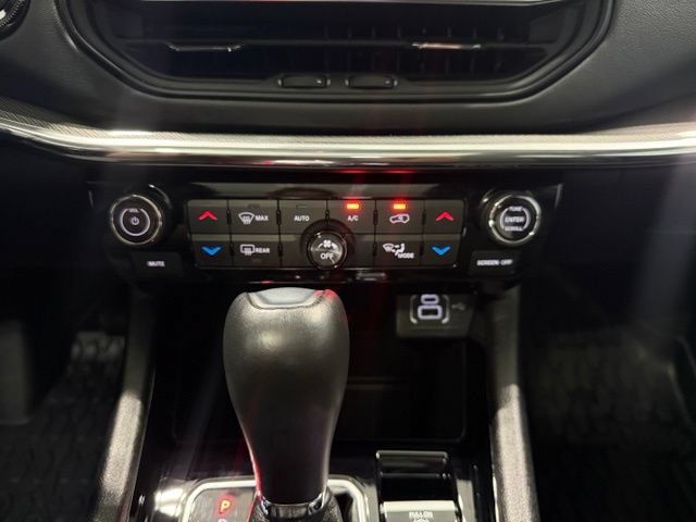 Used 2024 Jeep Compass Limited w/ High Altitude Package AWD/4WD image 19