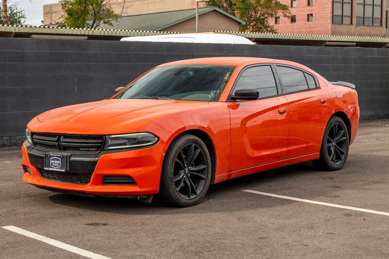 Used 2017 Dodge Charger SE w/ Blacktop Package