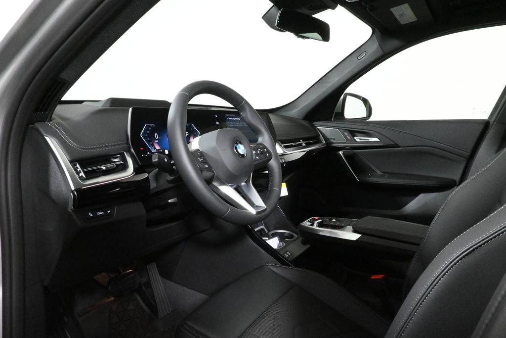 Used 2026 BMW X1 xDrive28i w/ Technology Package image 15