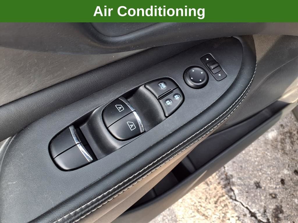 Used 2019 Nissan Murano SL w/ Cargo Package image 25