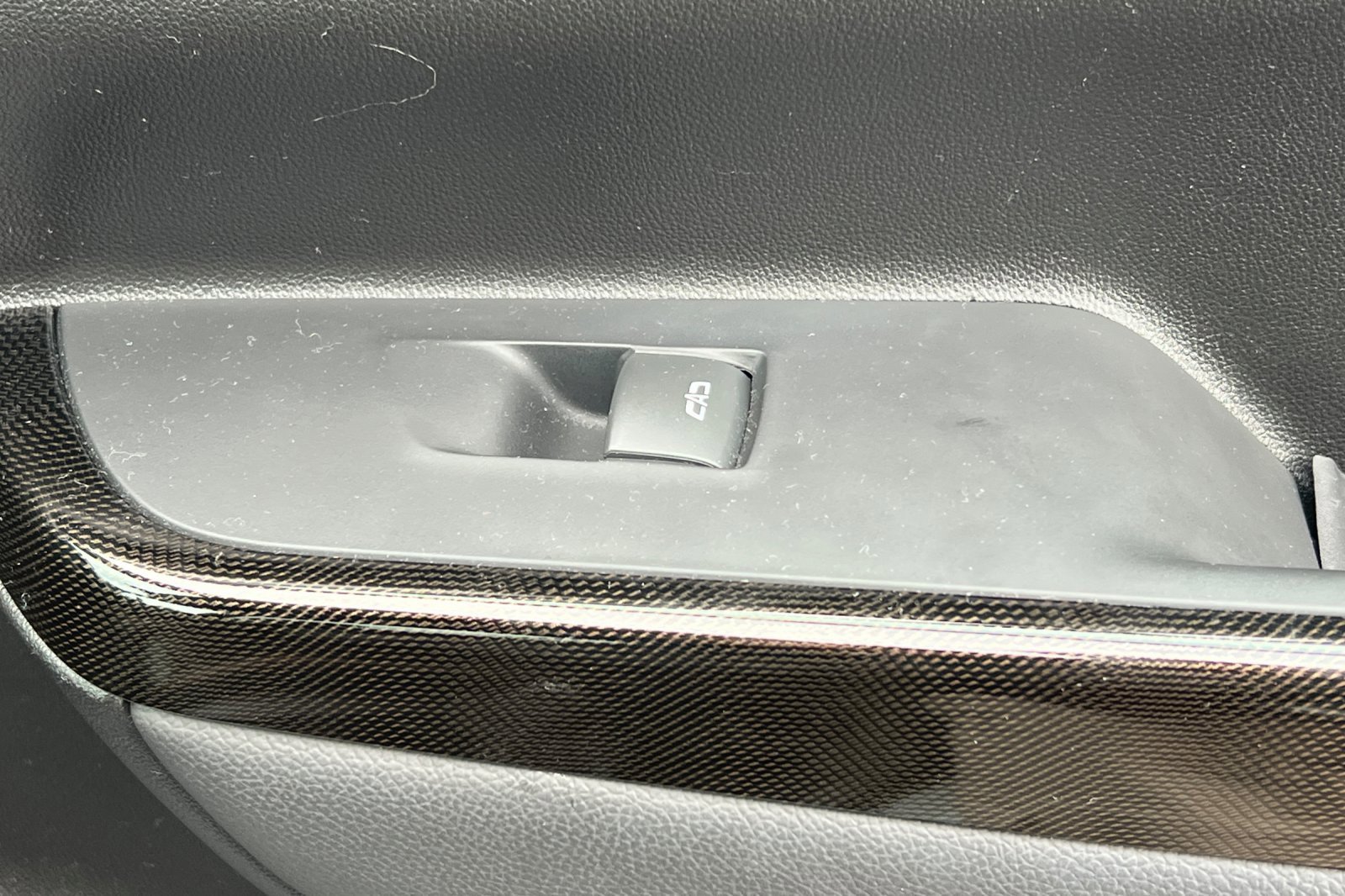 Used 2023 GMC Acadia AT4 w/ Technology Package image 22