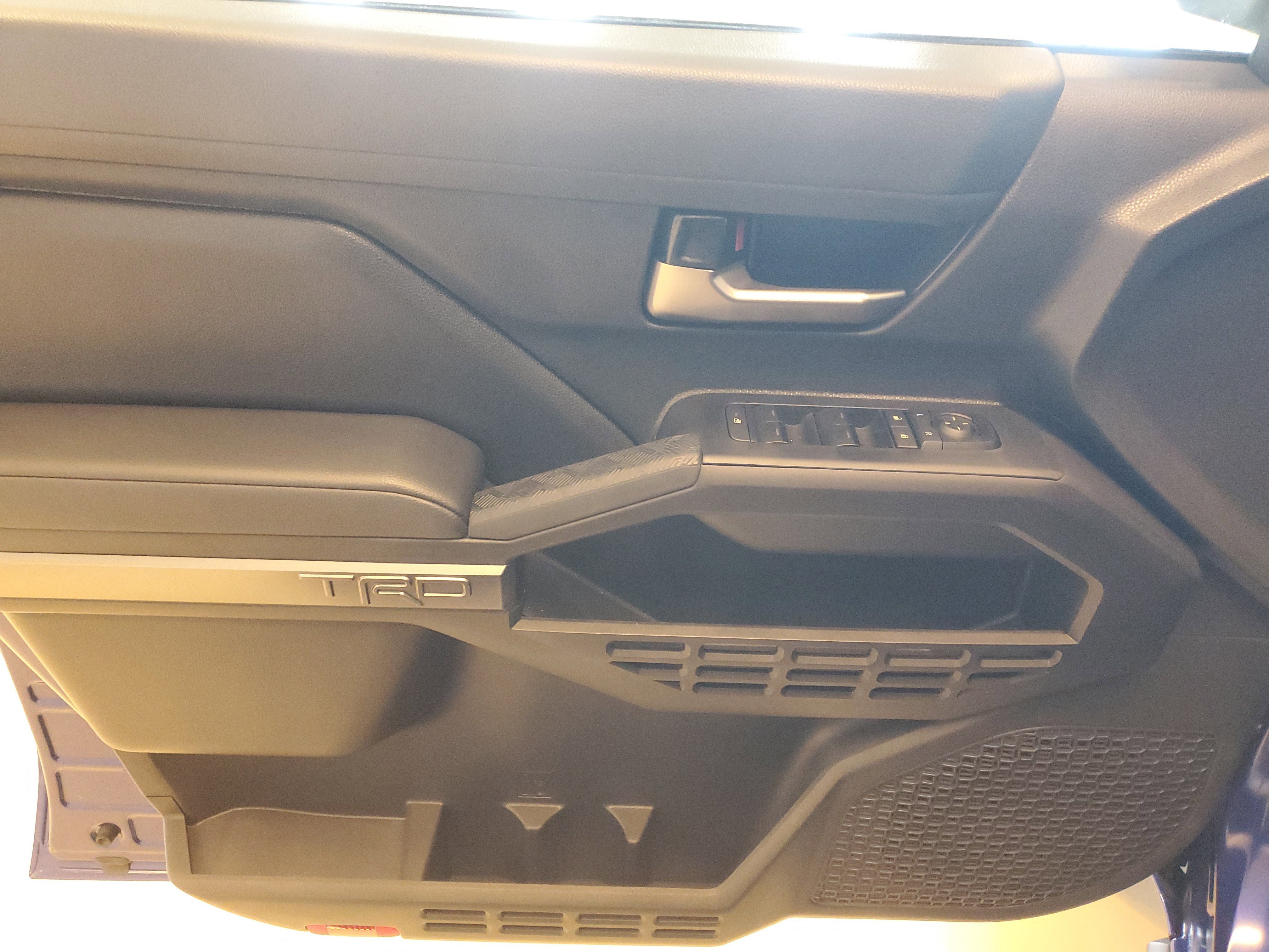 Used 2025 Toyota Tacoma TRD Sport image 20