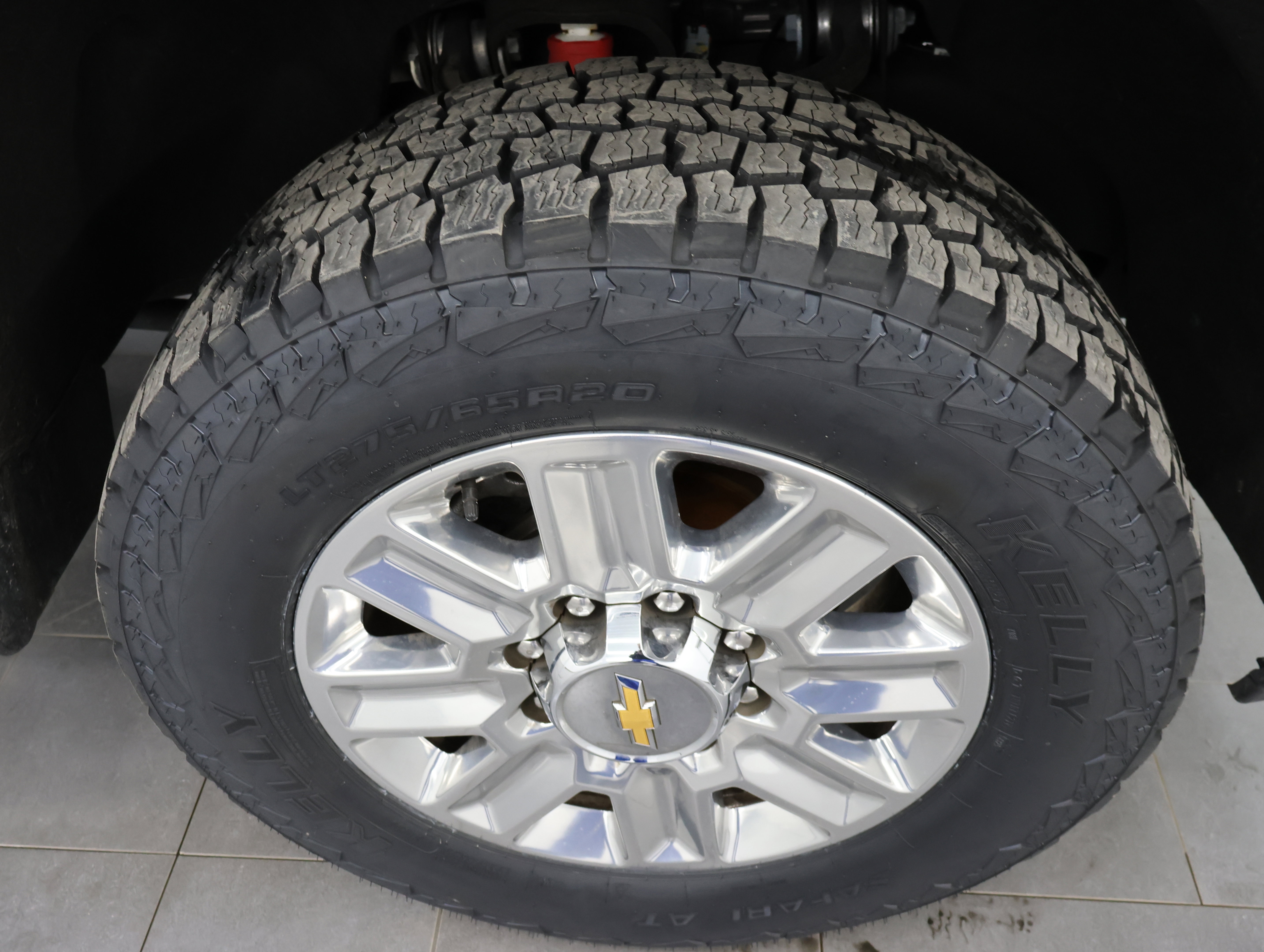 Used 2024 Chevrolet Silverado 3500 High Country w/ High Country Premium Package AWD/4WD image 3