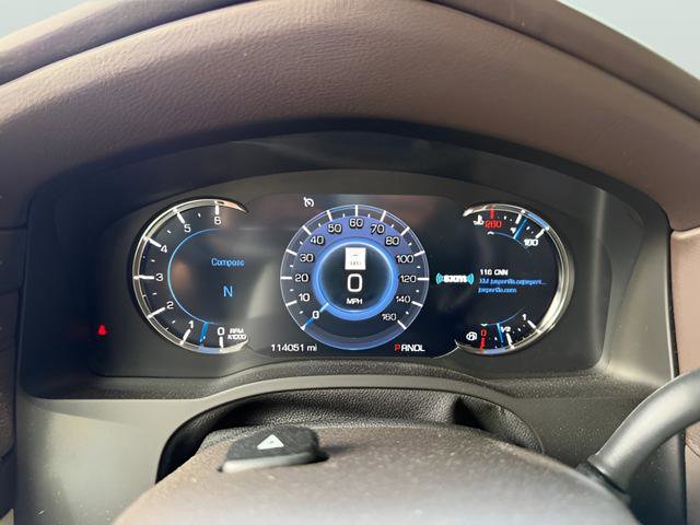 Used 2017 Cadillac Escalade ESV Luxury AWD/4WD image 18