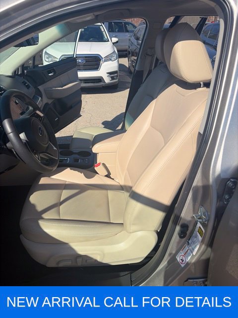 Used 2019 Subaru Outback 3.6R Limited AWD/4WD image 10
