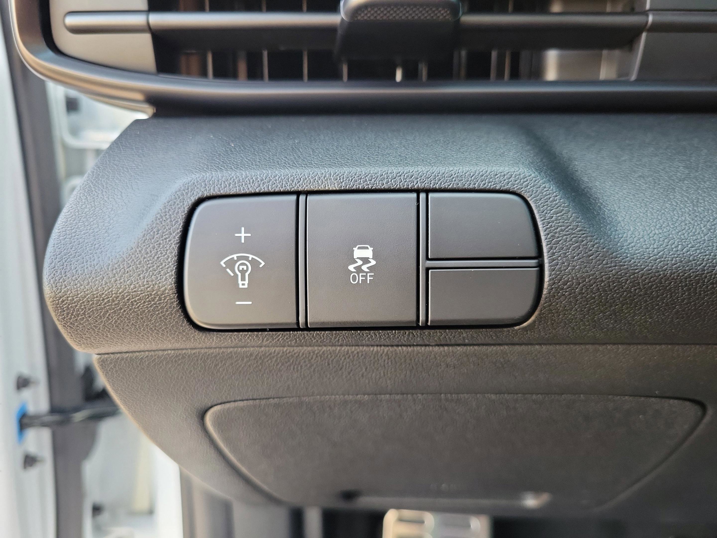 New 2026 Hyundai Elantra SEL Sport image 17