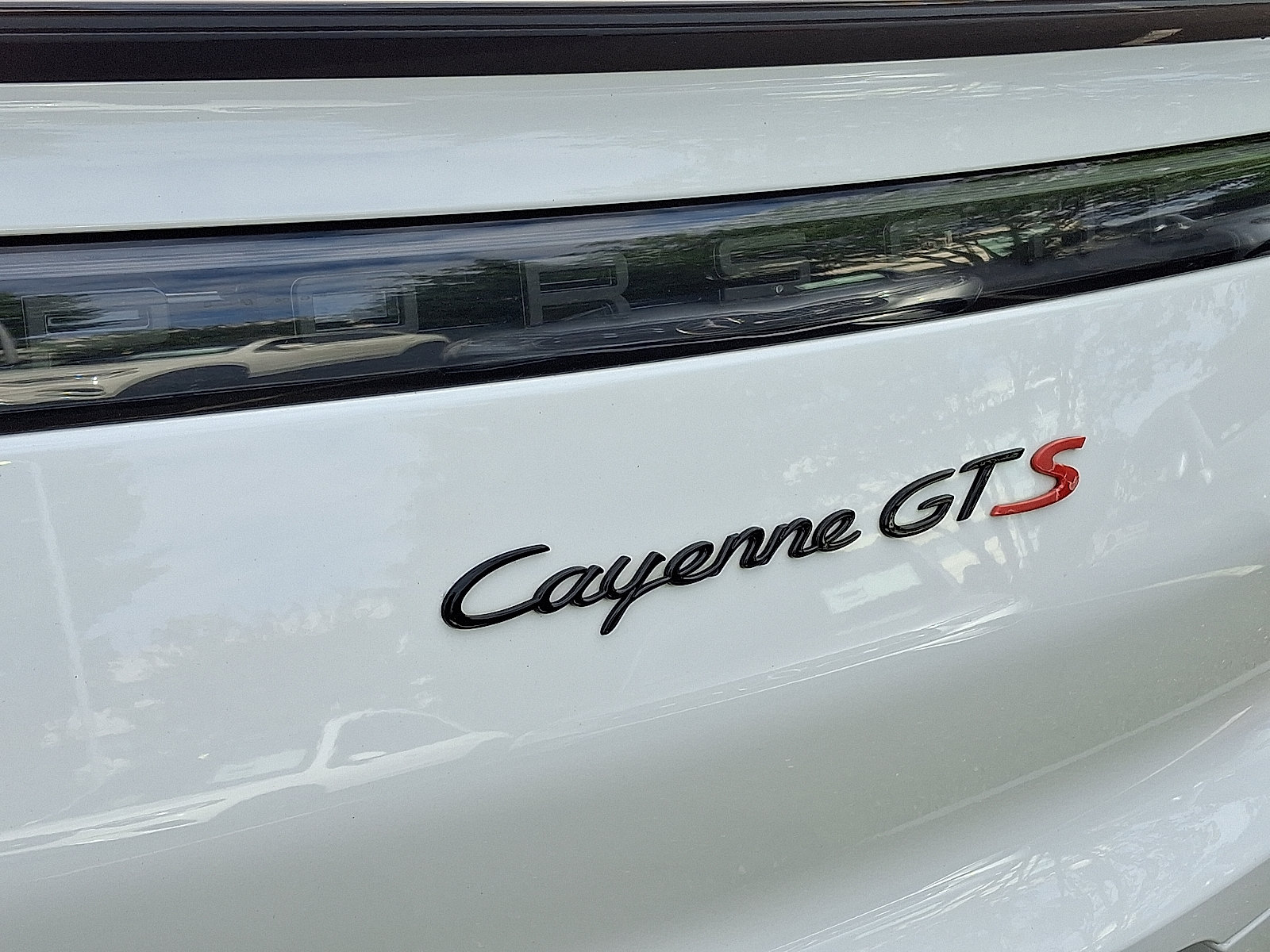 Used 2022 Porsche Cayenne GTS AWD/4WD image 33
