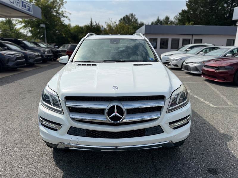 Used 2015 Mercedes-Benz GL 450 4MATIC image 3