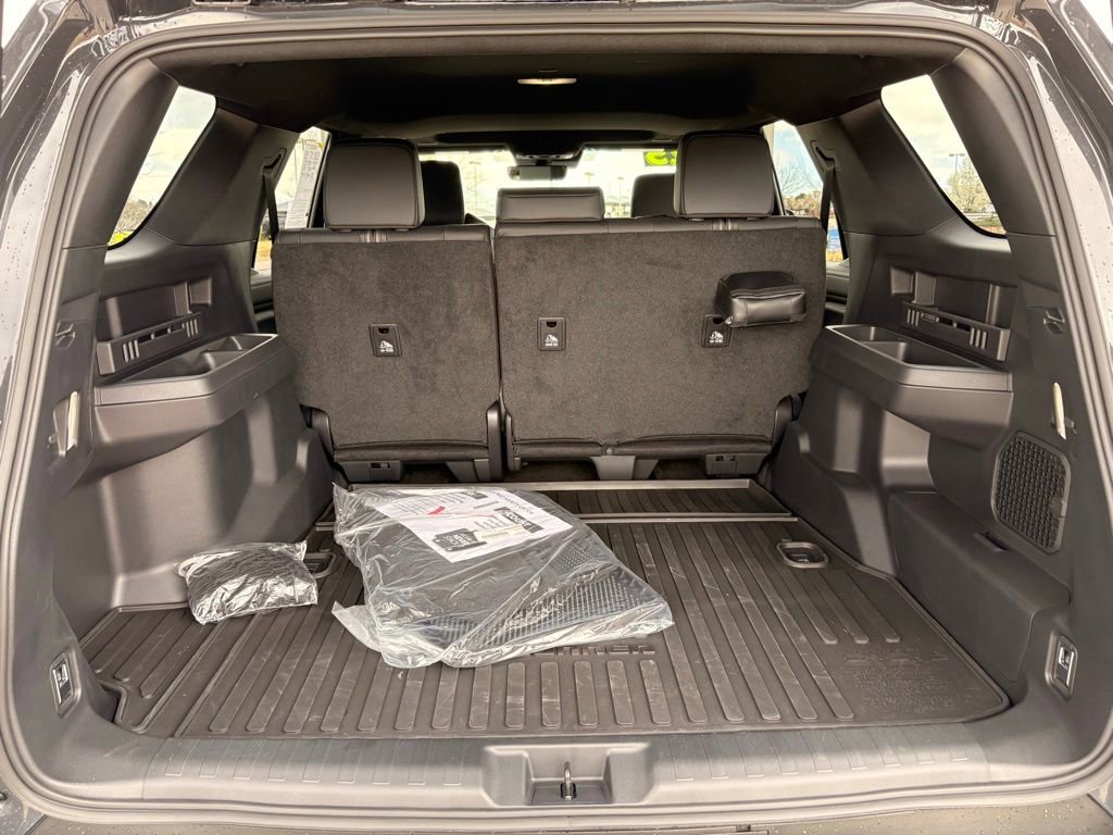 Used 2025 Toyota 4Runner Limited image 29