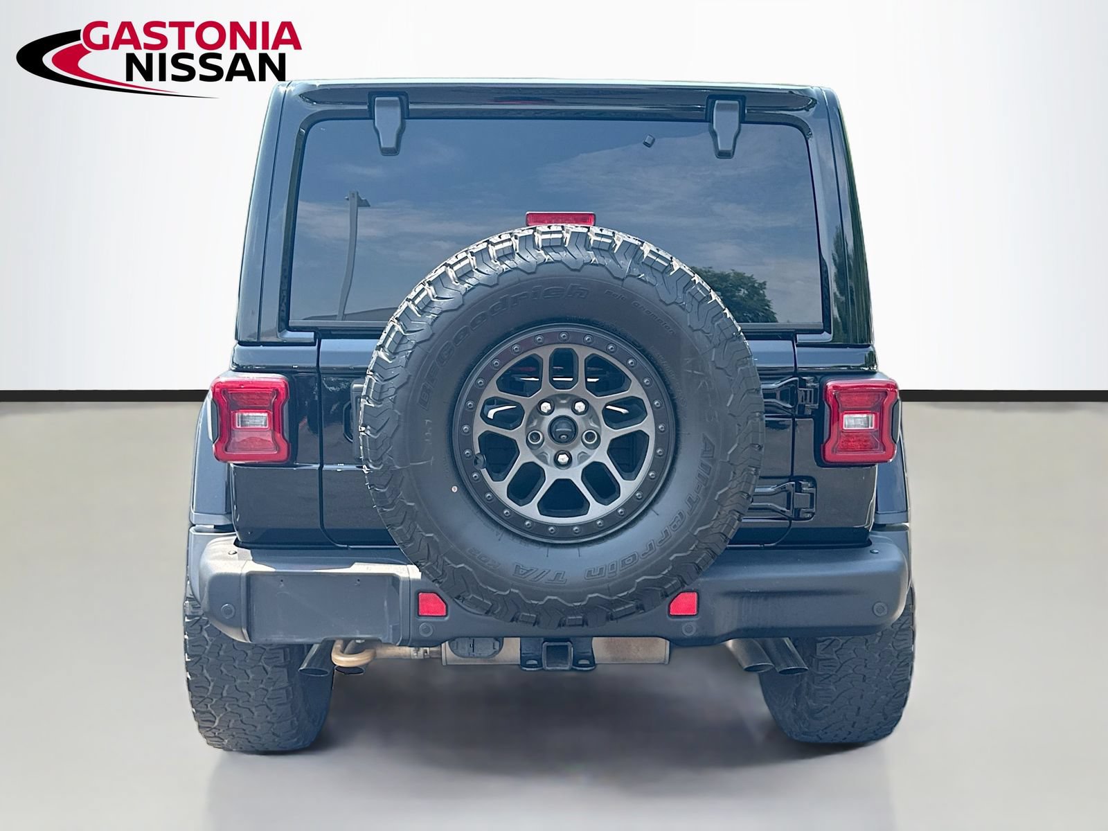 Used 2021 Jeep Wrangler Unlimited Rubicon w/ Dual Top Group AWD/4WD image 6