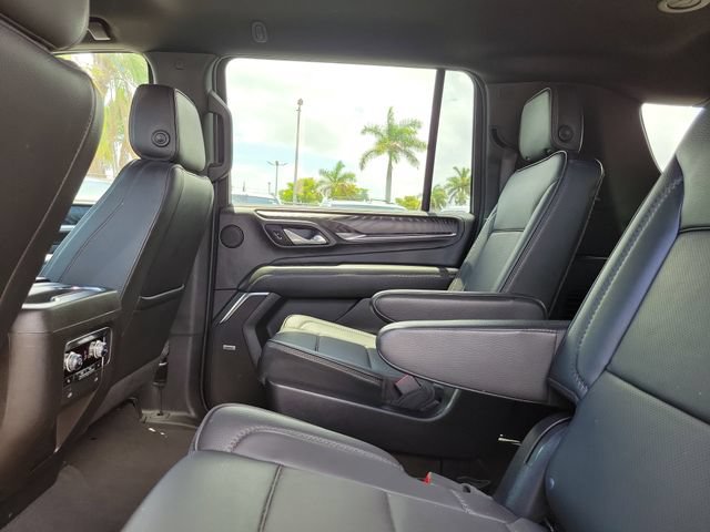 Used 2022 GMC Yukon XL Denali AWD/4WD image 10