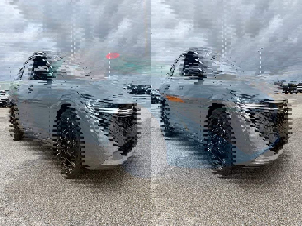 New 2026 Nissan Sentra SR w/ SR Premium Package image 8