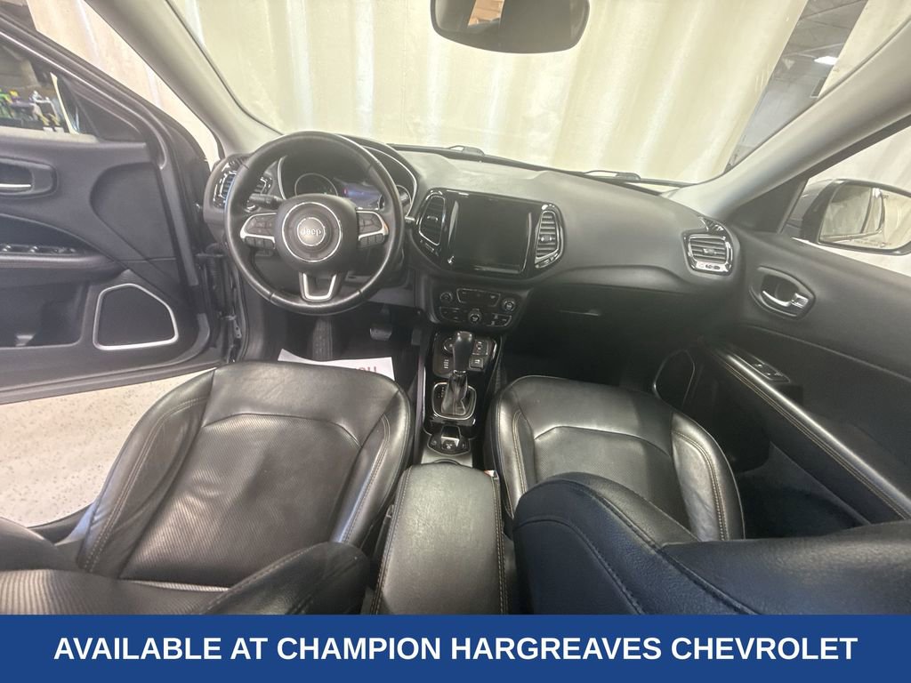 Used 2018 Jeep Compass Limited AWD/4WD image 28