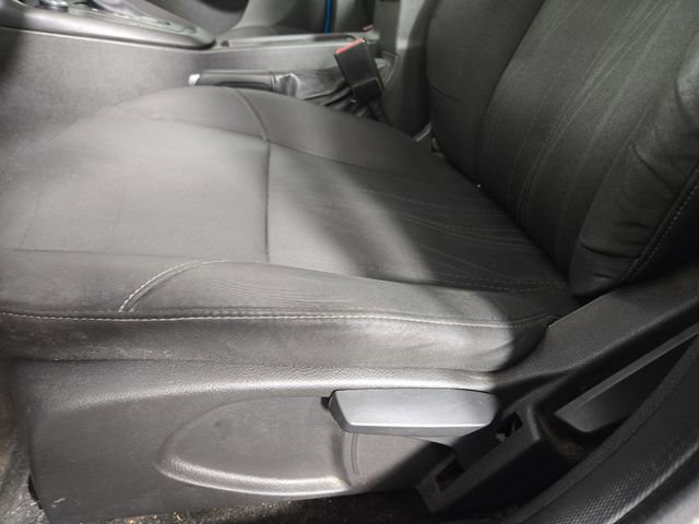 Used 2015 Ford Focus SE image 28