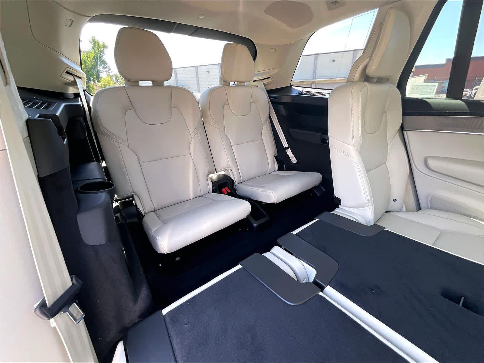 New 2027 Volvo XC90 B6 Ultra AWD/4WD image 28