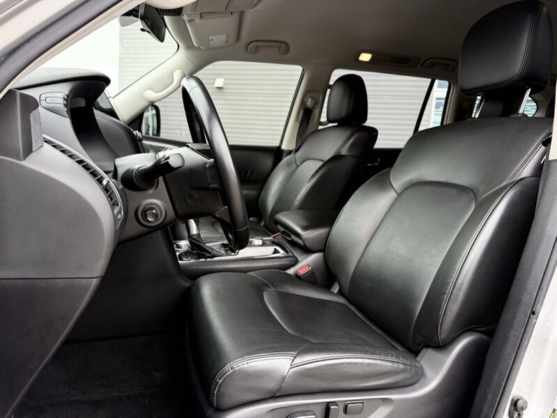 Used 2021 Nissan Armada SV AWD/4WD image 18