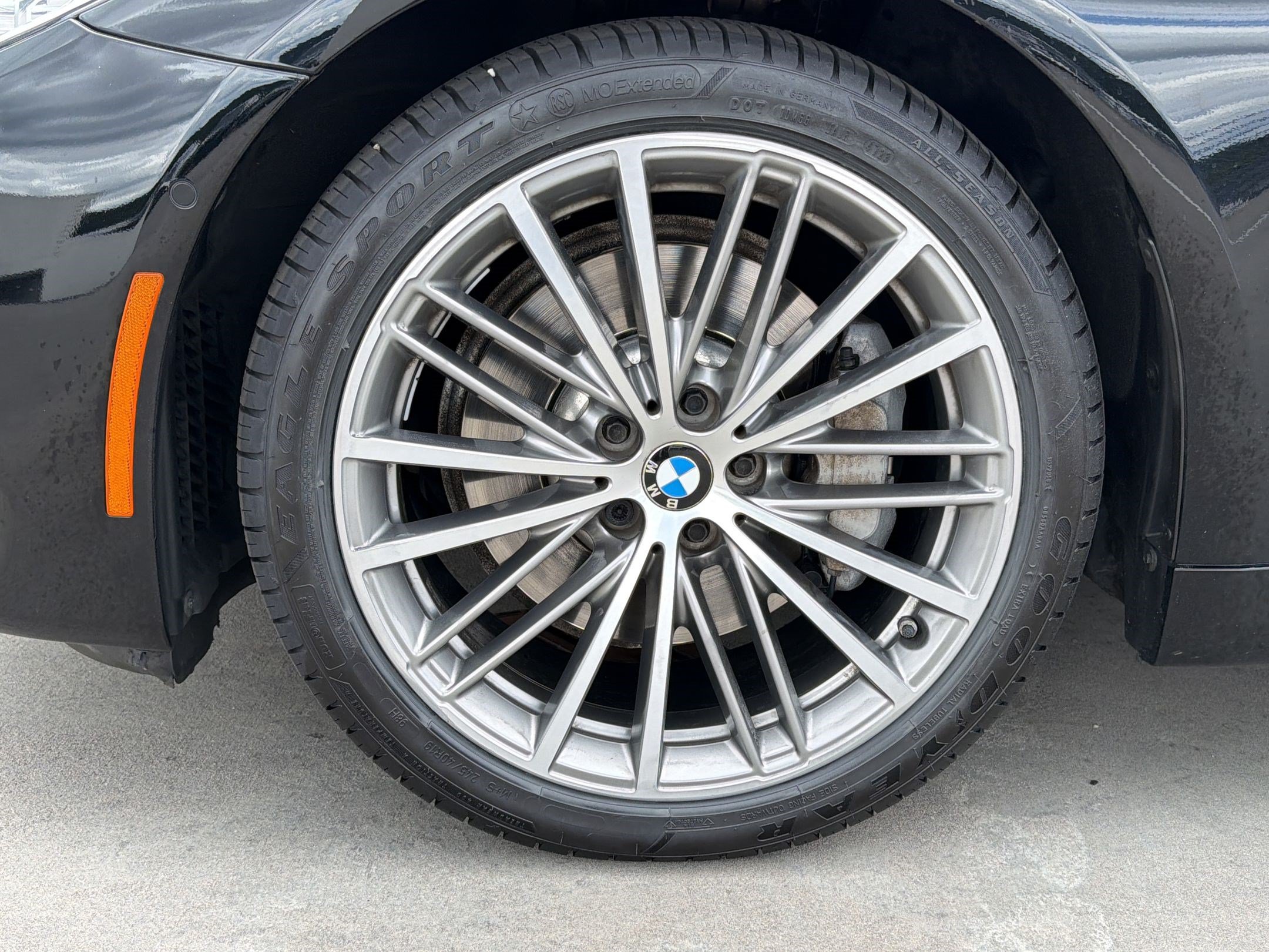 Used 2019 BMW 530i xDrive w/ Premium Package AWD/4WD image 12