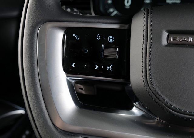 New 2025 Land Rover Range Rover SE image 20