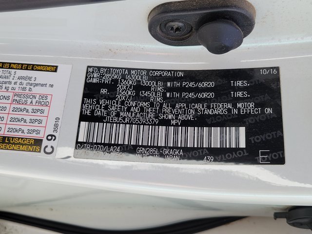 Used 2016 Toyota 4Runner Limited image 18